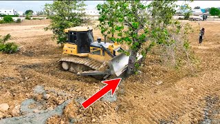 The operator project showing Land Filling and Tree cleaning Use Dozer SHANTUI DH 17c3