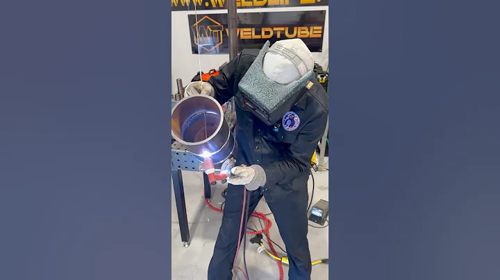 Looking Through The Gap Technique | TIG Welding ✅ Gear: WeldTube Chopped LowPro Hood ➡️ WELDLIFE.COM