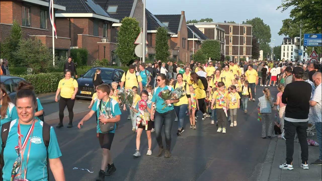 Intocht Avond4daagse Winterswijk vrijdag 7 juni 2024 Gld NL YouTube