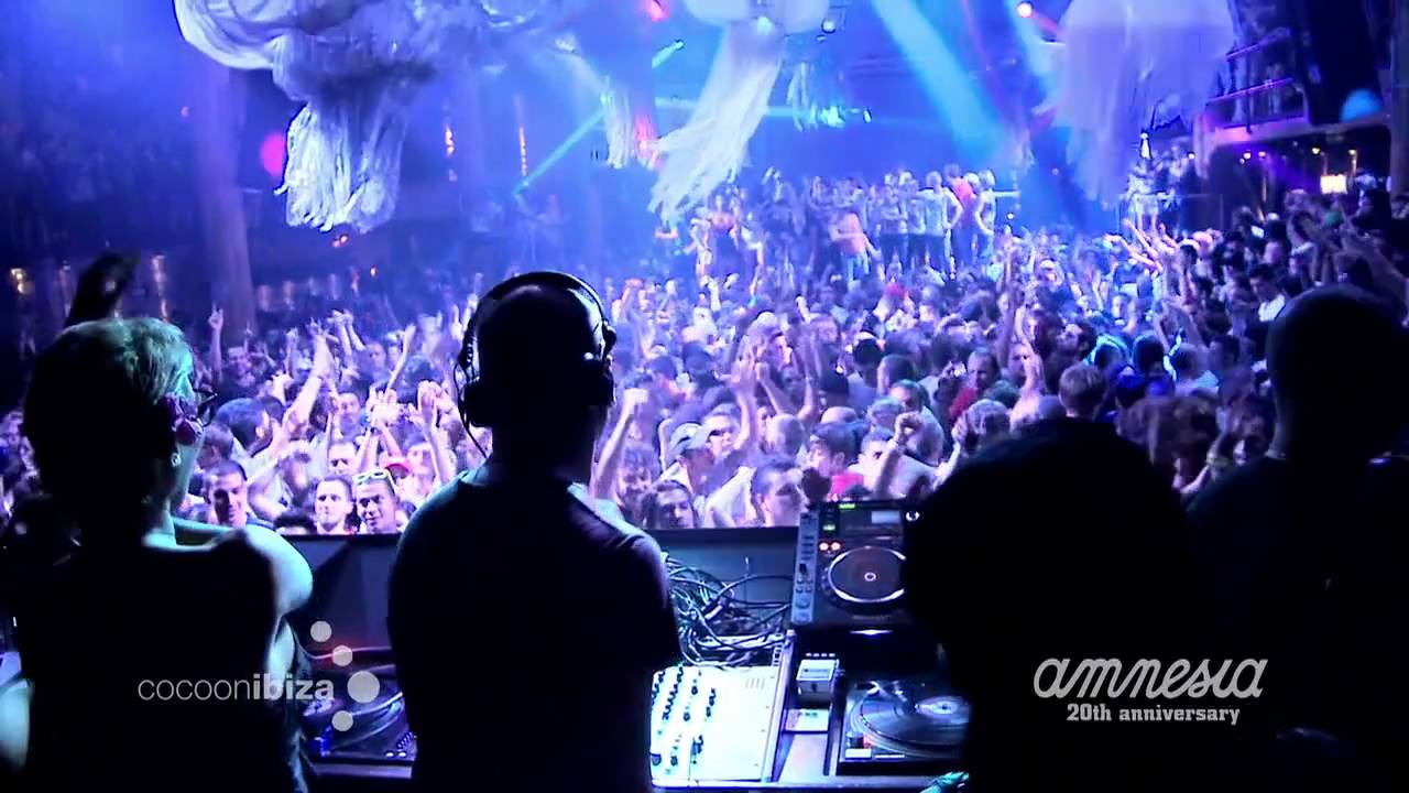 MINUS @ AMNESIA COCOON 2010