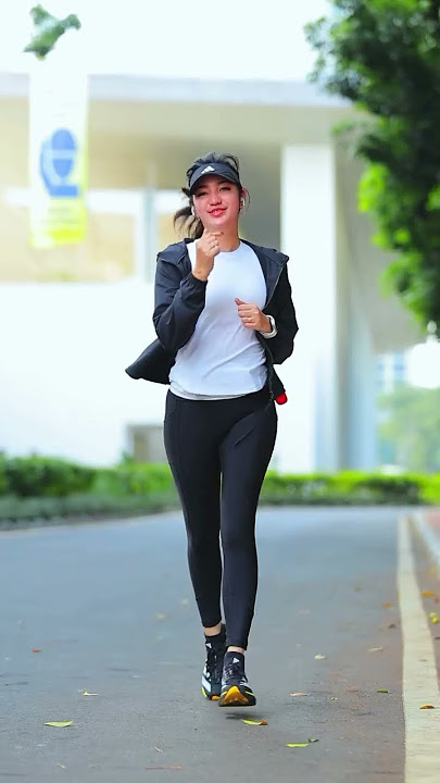 Lari Pagi yuuu... #trending #trendingshorts #dwiayu