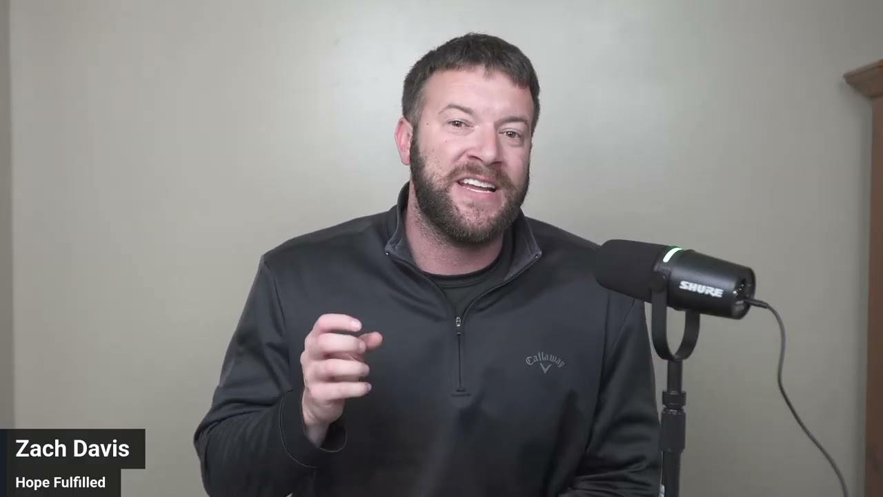 В израильских праздниках объясняется «Первое воскресение» (и разыгрываются 4 книги).