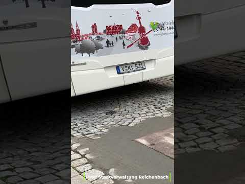 Zwickauer Straße in Reichenbach droht einzubrechen | V.TV