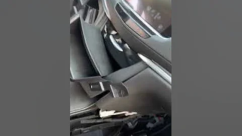 Qi Wireless Car phone Charger for Cadillac XT5 by CarQiWireless