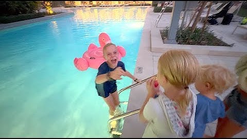 LUAN valt MET TELEFOON in WATER | Bellinga Short #1217
