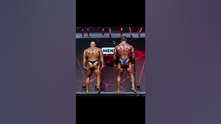 Chris Bumstead vs Martin Fitzwater Prague Pro 2024 Prejudging #bodybuilding #cbum