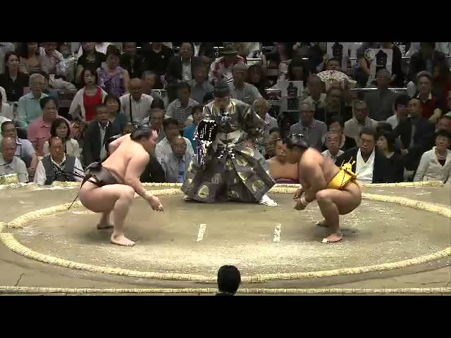 白鵬vs松鳳山 2013/9/17 - YouTube