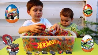 Открываем яйца с сюрпризами Хот Вилс Hot Wheels и Тачки Cars открываем киндеры Видео для детей Открываем яйца с сюрпризами Хот Вилс Hot Wheels и Тачки Cars открываем киндеры Видео для детей