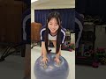 最初のトレーニングはバランスボール💕全然できない💦教えてほしい…💕