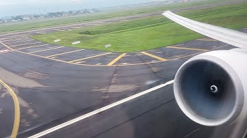 Garuda Indonesia Boeing 777-300ER (Retro Livery) takeoff from Jakarta