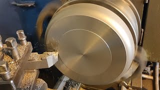 Производство кухонной утвари из алюминиевых слитков