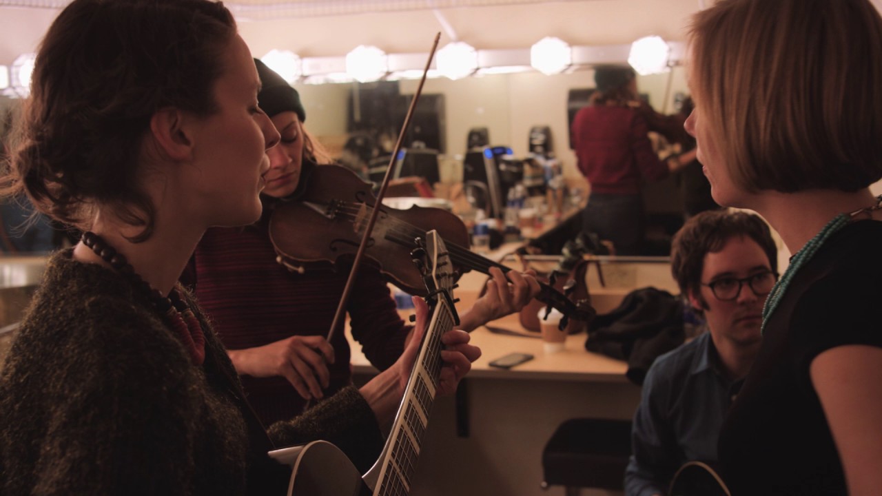 My Bubba & Mandolin Orange – Satisfied Mind