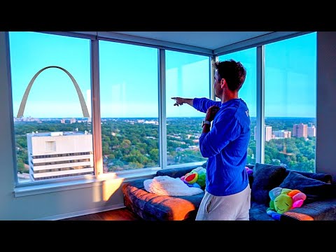 Moving into the BEST Apartment in St. Louis Missouri