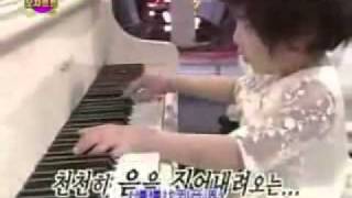 Sad piano (To Make You Cry) - Five Year Old Blind Pianist