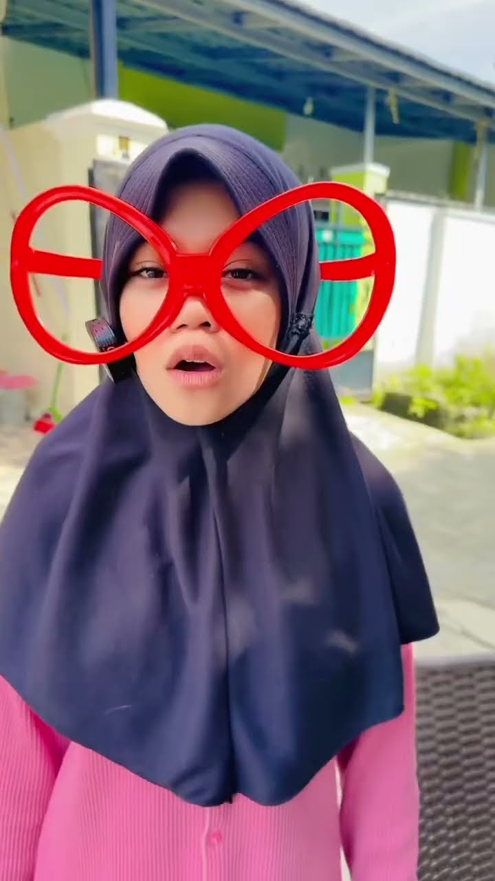 GAK MAU KALAH ?