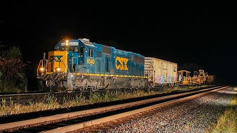 CSX W015-13 rail train with CSX 8540 SD50-3 leading in Clyde NY 10-13-25 