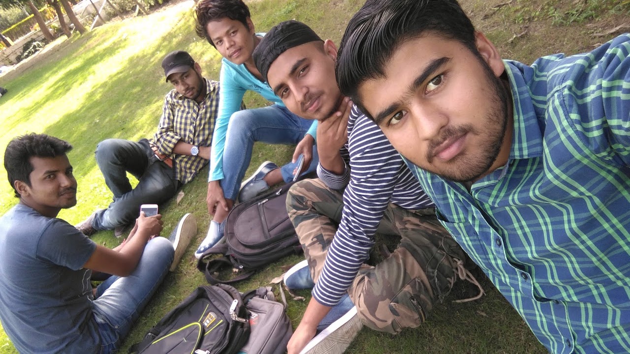 it's me rishav Live Stream - YouTube