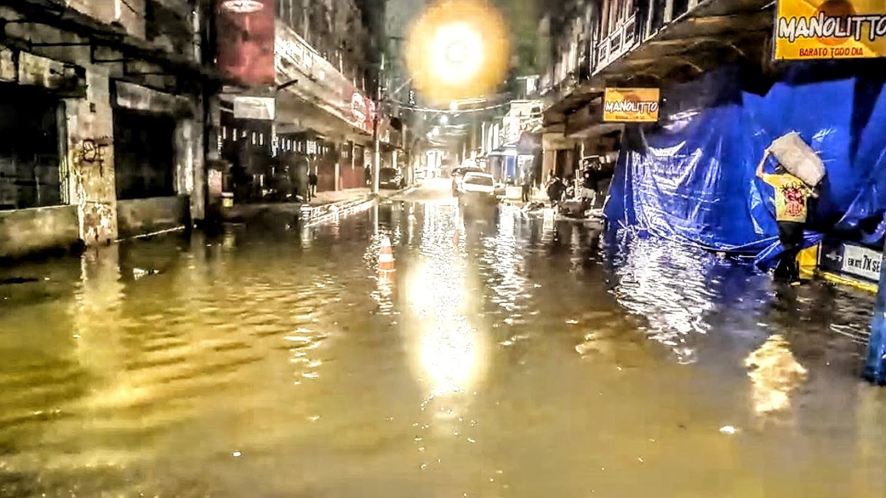 Meia-noite no Veropa maré e chuva | Belém, Pará