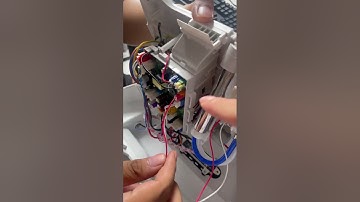 HƯỚNG DẪN THAY ĐÈN CHIẾU SÁNG CỦA NẮP BỒN CẦU THÔNG MINH