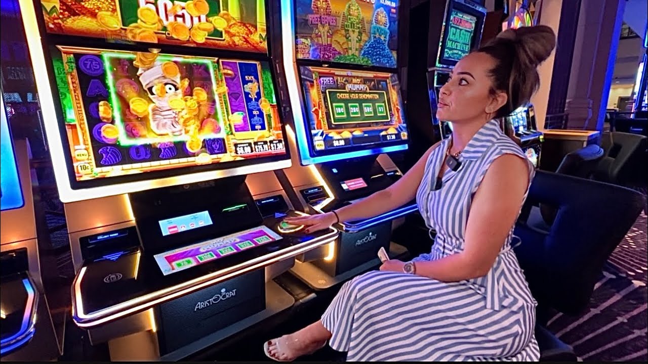 HIGH LIMIT Bank Play With Risky Spins, and Taking Chances I Probably Shouldn’t!!