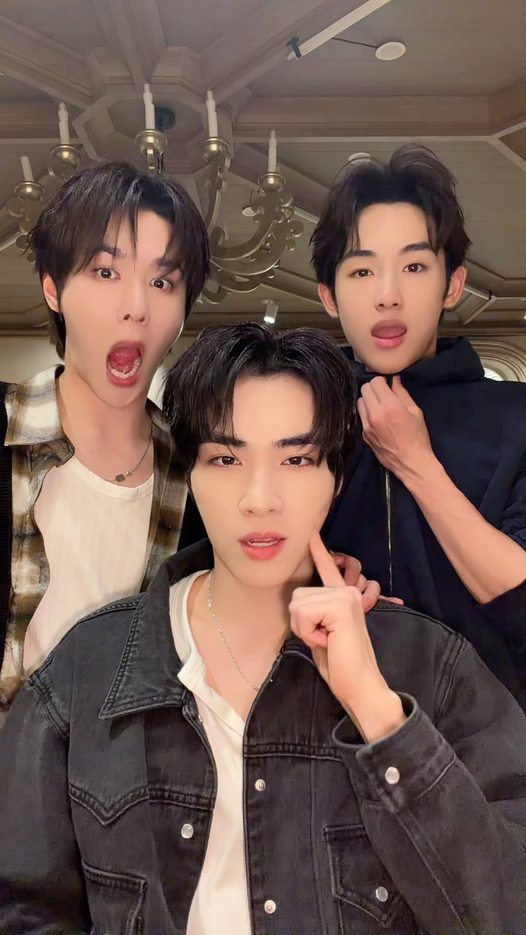WayV - YouTube