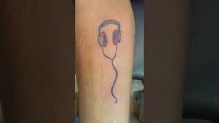 🎶🔥🎧 HEADPHONE TATTOO🎧🎶🔥 #headphones #tattoo #musiclover #djlover #trending #viralshort