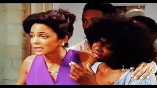 Famous A Different World: 6x25 - Dwayne and Whitley's going away party Profile