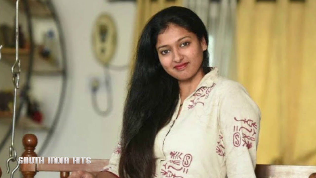 bollywood gossips latest 2019 i am still bjp says gayathri raguram (tamil)