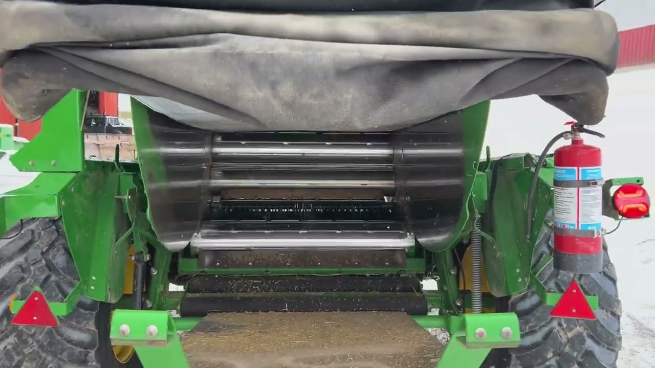 Rundbalspress med snittverk  John Deere 990N - En ägare sen ny 