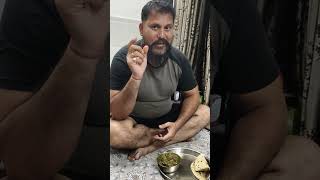 Aaj hai palak paneer aur bade...