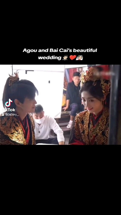 Agou and Baicai's wedding🤵🏻‍♂️💗👰🏻 scenes in #BurningFlames starring #RenJialun #XingFei