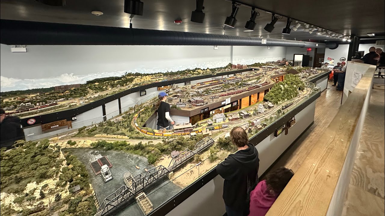 Large 1950’s era CB&Q Ho scale layout. Savanna IL. 