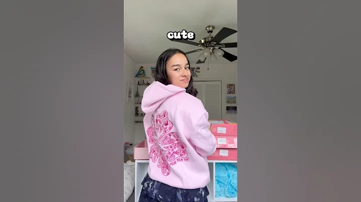 @pinkpalmpuff shop at 5pm EST tomorrow!!! 😱💗🤩 #fypシ゚ #haul #preppy #pinkpalmpuffhoodie #viral