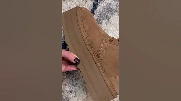 Episode 2) Unboxing a new pair of shoes I’m already obsessed with- Neumel Heritage Platform Uggs
