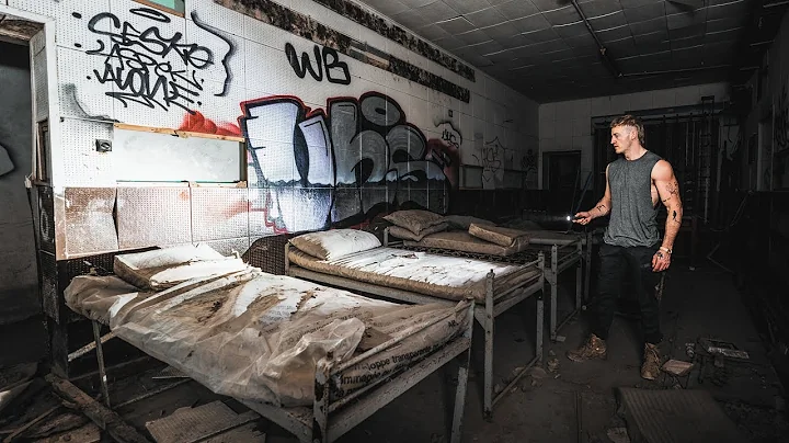 We Found an Abandoned Underground Bunker!!