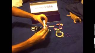 Unboxing of the littleBits Deluxe Kit.