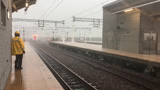 台鐵 9/20 136次普悠瑪號 大雨潮州站進站