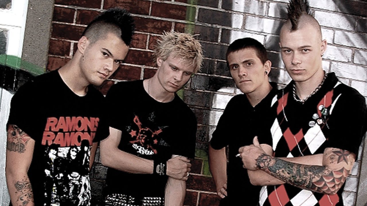 The Rabble - Sing With Me (Official/No Clue, No Future/2006) - YouTube