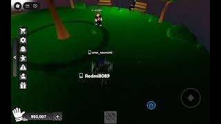 A player bug abusing again | Mani's Slap Battles