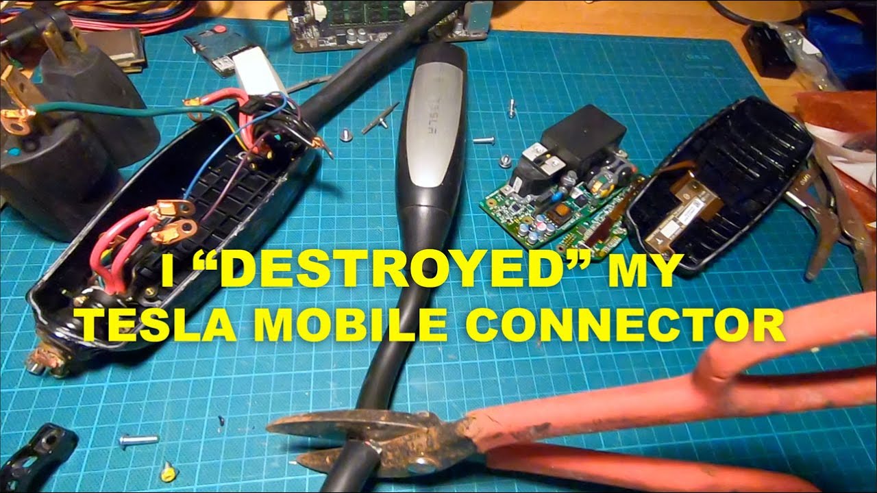 Tesla Mobile Connector Stopped Working - YouTube