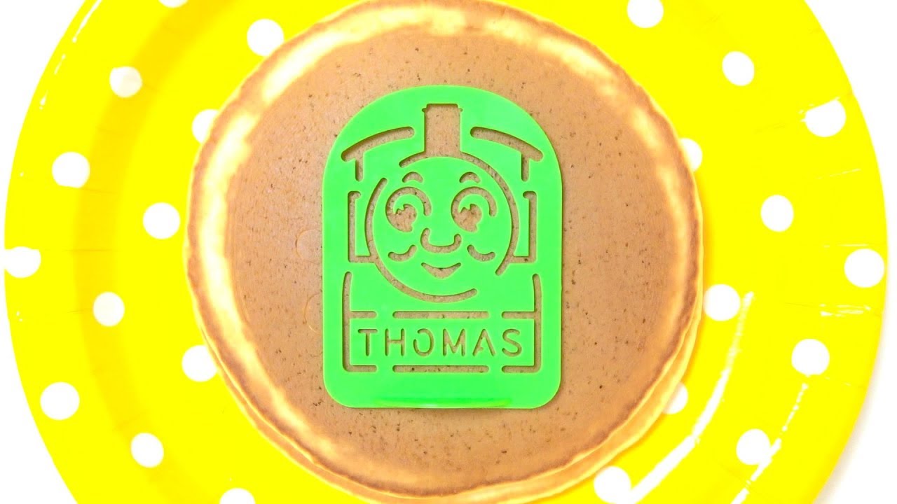 Let S Make A Pancakes With Thomas Percy And Harold ふりかけプレートを使ってトーマス パーシー ハロルドのホットケーキを作ろう Youtube