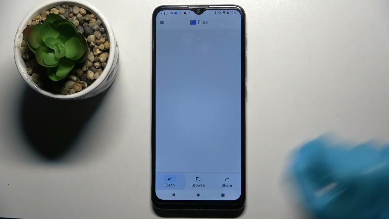 how-to-clean-storage-in-motorola-moto-e20-remove-files-youtube