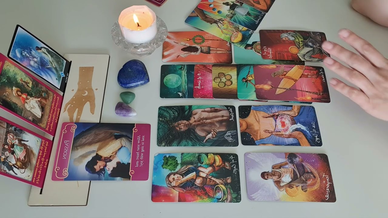 Pick a card tarotläggning kärlek 🌈⚡❤ spådom tarot  på svenska