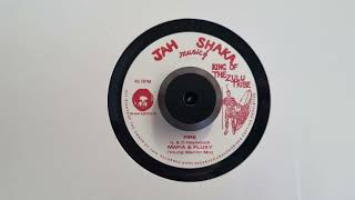 洋楽 Mafia & Fluxy meets Jah Shaka LP a1512850801_2.jpg