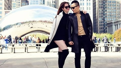 Tin Nhanh - Ngọc Trinh diện váy ngắn cũn cùng ông bầu Khắc Tiệp đi dạo ở Mỹ