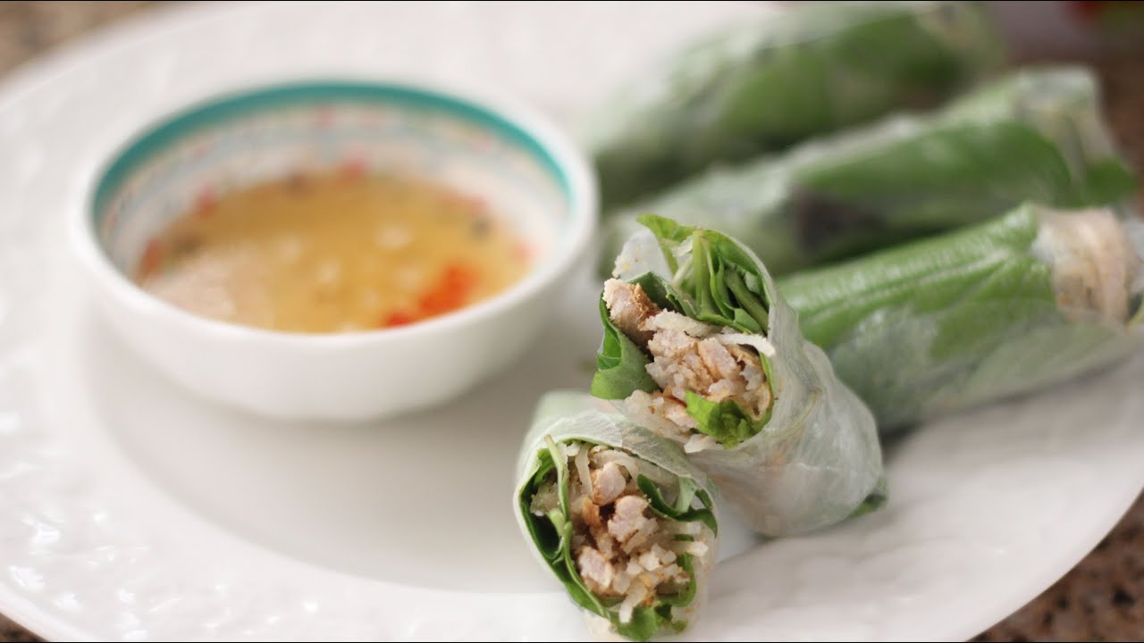 Bi Cuon (Shredded Pork Skin Spring Roll) - YouTube