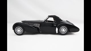 Handling Your Model: Bugatti 57SC Gangloff Cabriolet at 1:8 scale