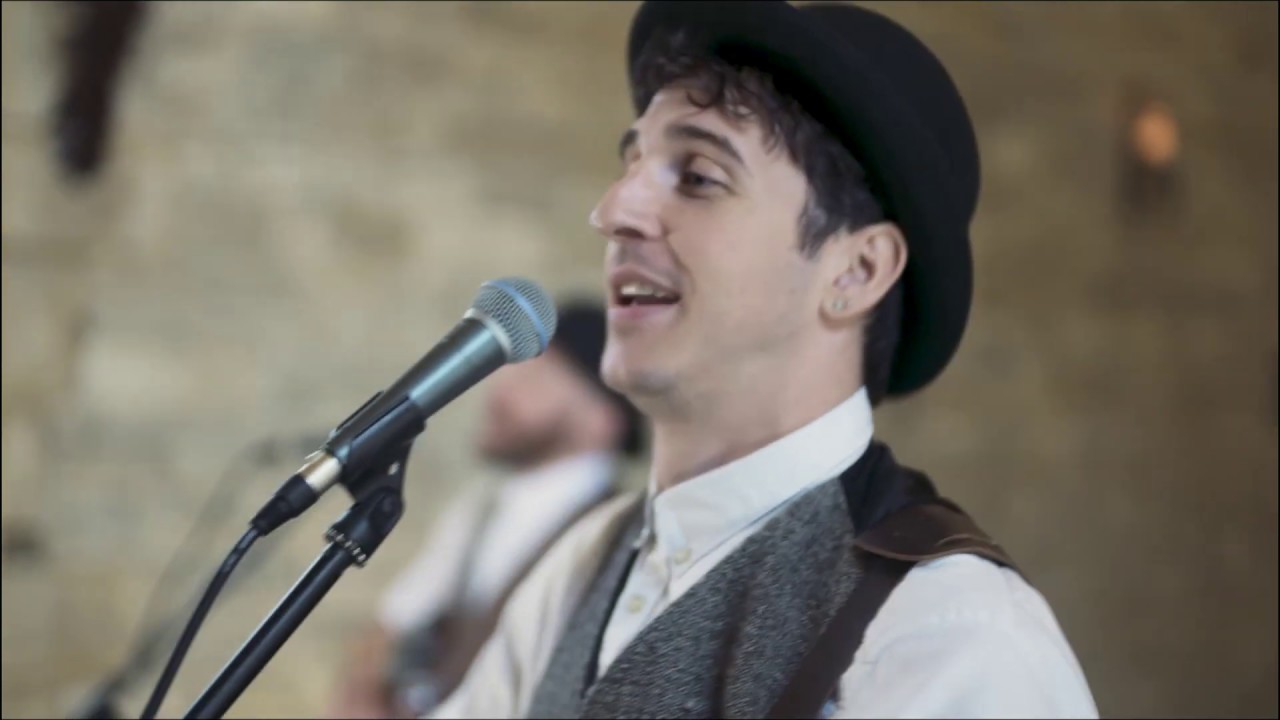 For To The Floor Live Wedding Band West Midlands - AliveNetwork.com