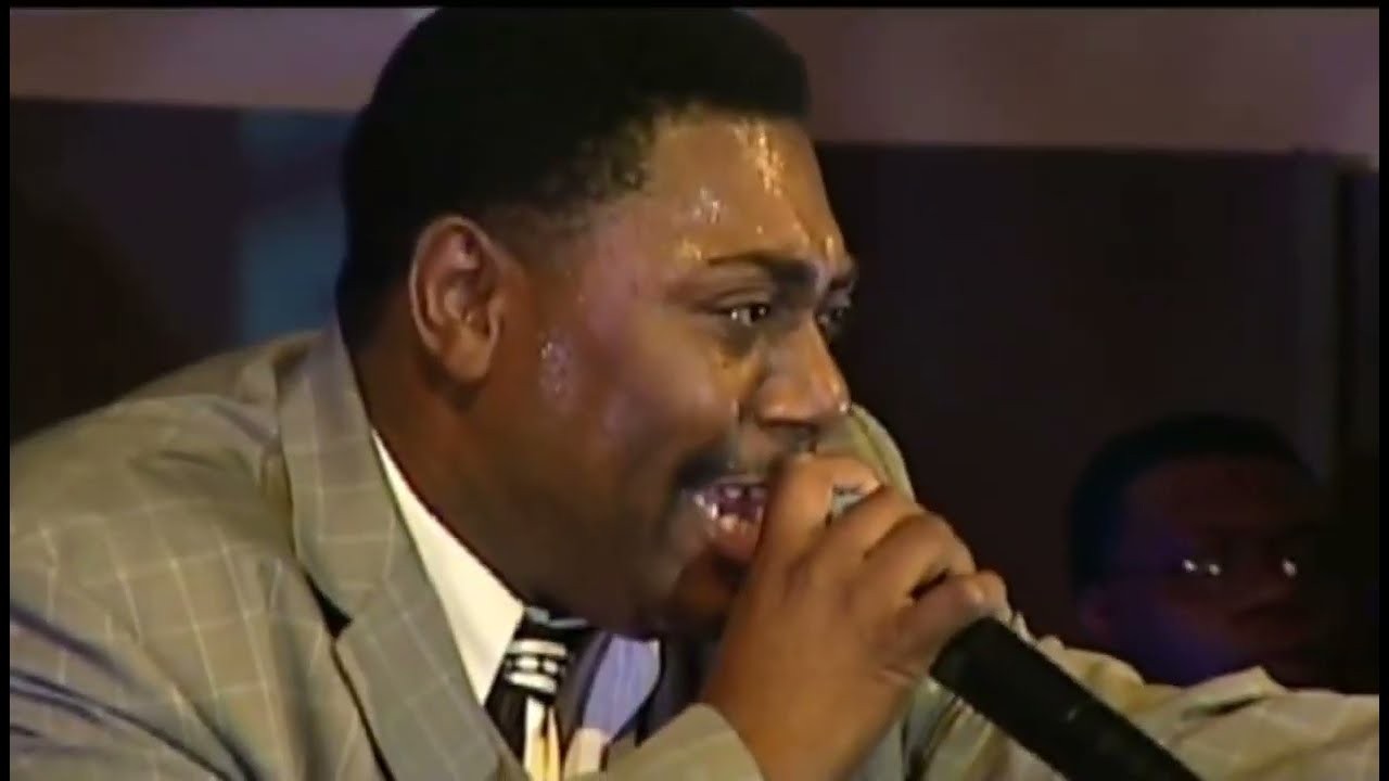 THE MIGHTY CLOUDS OF JOY - LIVE IN HOUSTON