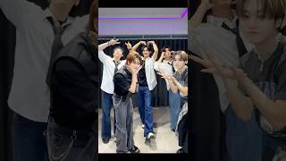 #FEniX 분들과 함께 Sugar rush🍫🚀 #DIGNITY #디그니티 #SWEET_VICTORY #SWEET2TH #S2_Challenge